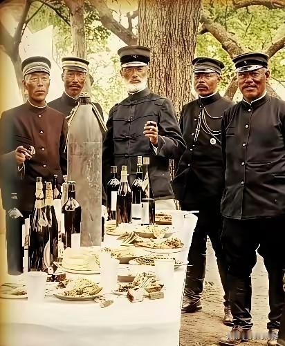 在东北爆发的日俄战争，记忆中好像是1904年前后，两个侵略者在我们的领土上打仗，