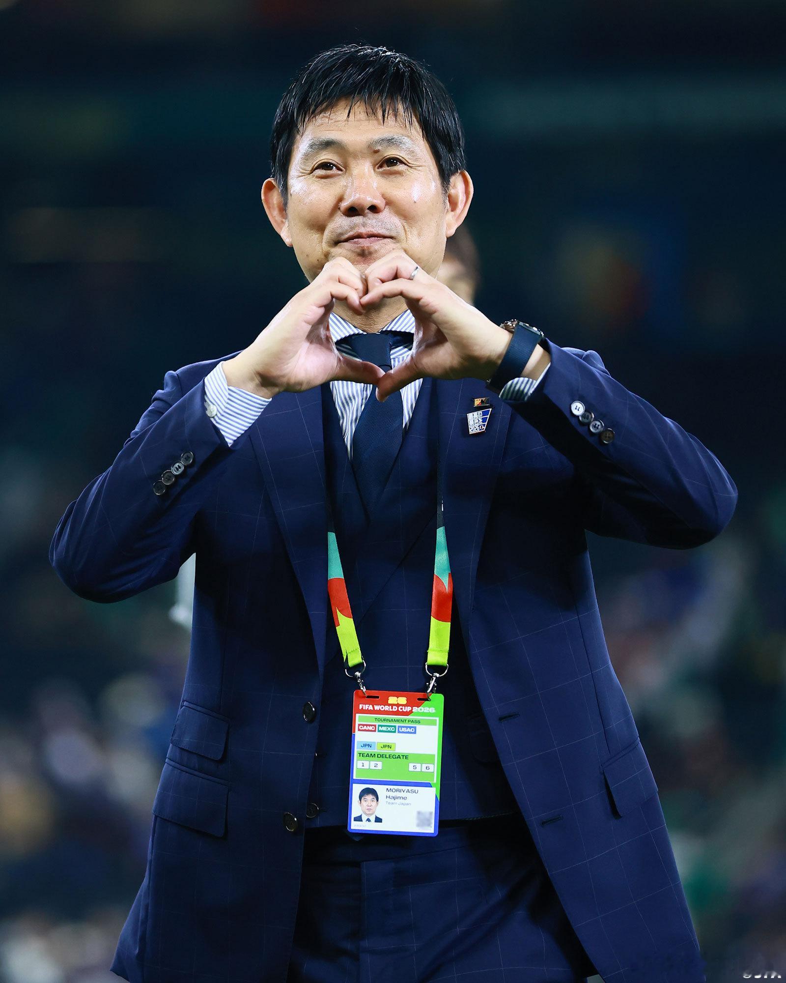 突尼斯享受到德国西班牙待遇 世界杯F组第二轮，日本队4-0战胜突尼斯，取得本届首