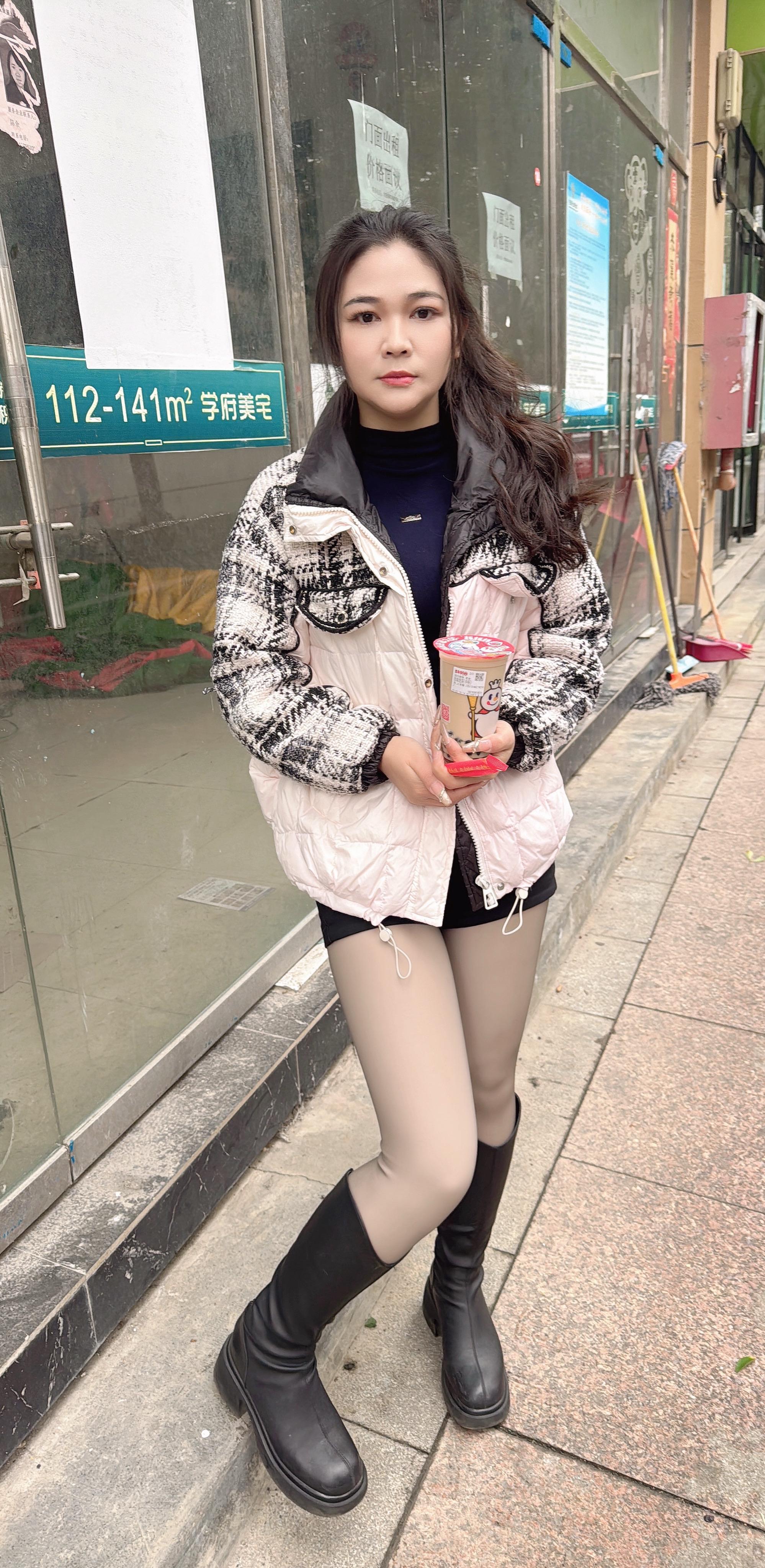 街拍小姐姐穿搭 是你的理想女朋友吗