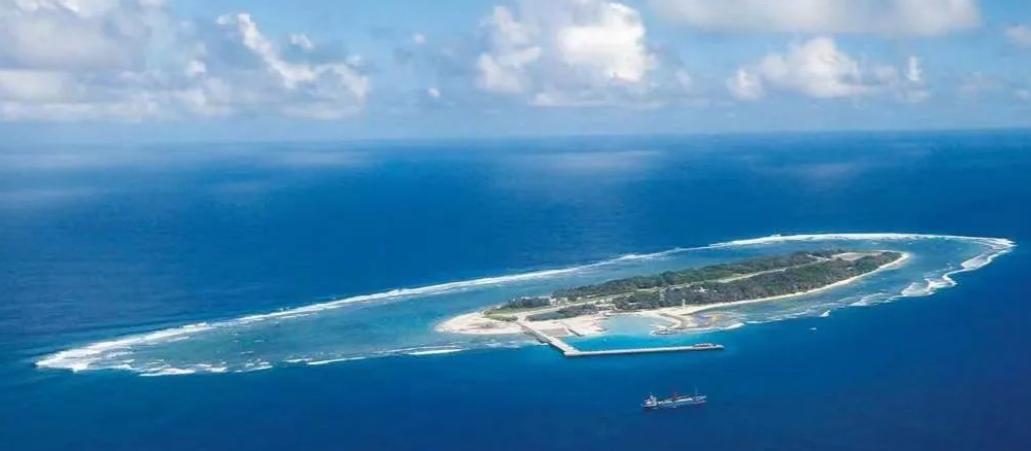 太尴尬了！外媒今日报道，菲律宾参议员洪蒂佛罗斯及海岸警卫队塔里拉 2 月 21 