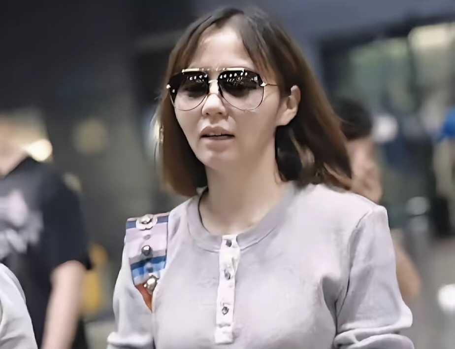 歌后素颜竟然是这样！