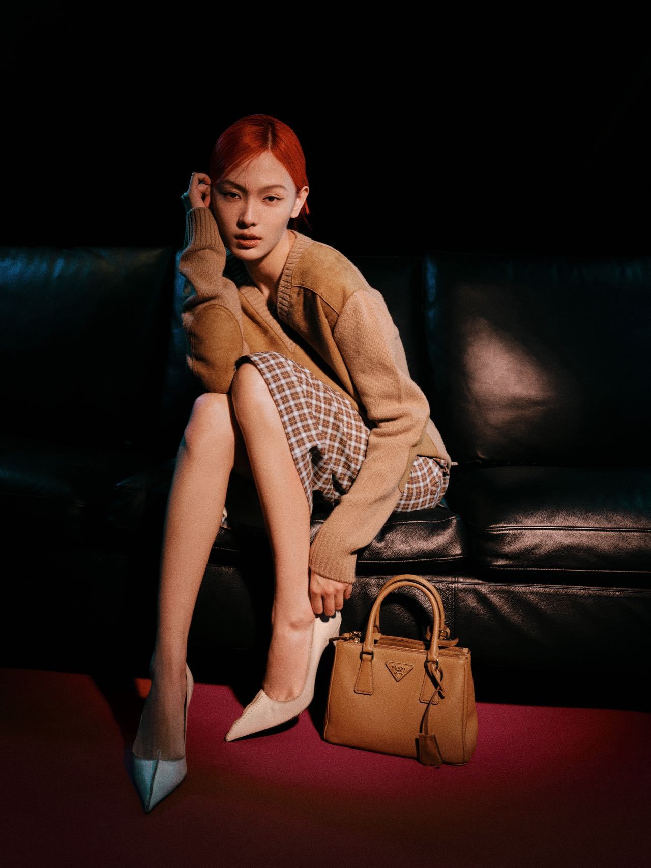 一组精彩的活动出发图来袭，来自赵佳丽今天的Prada荣宅活动，Prada Gal
