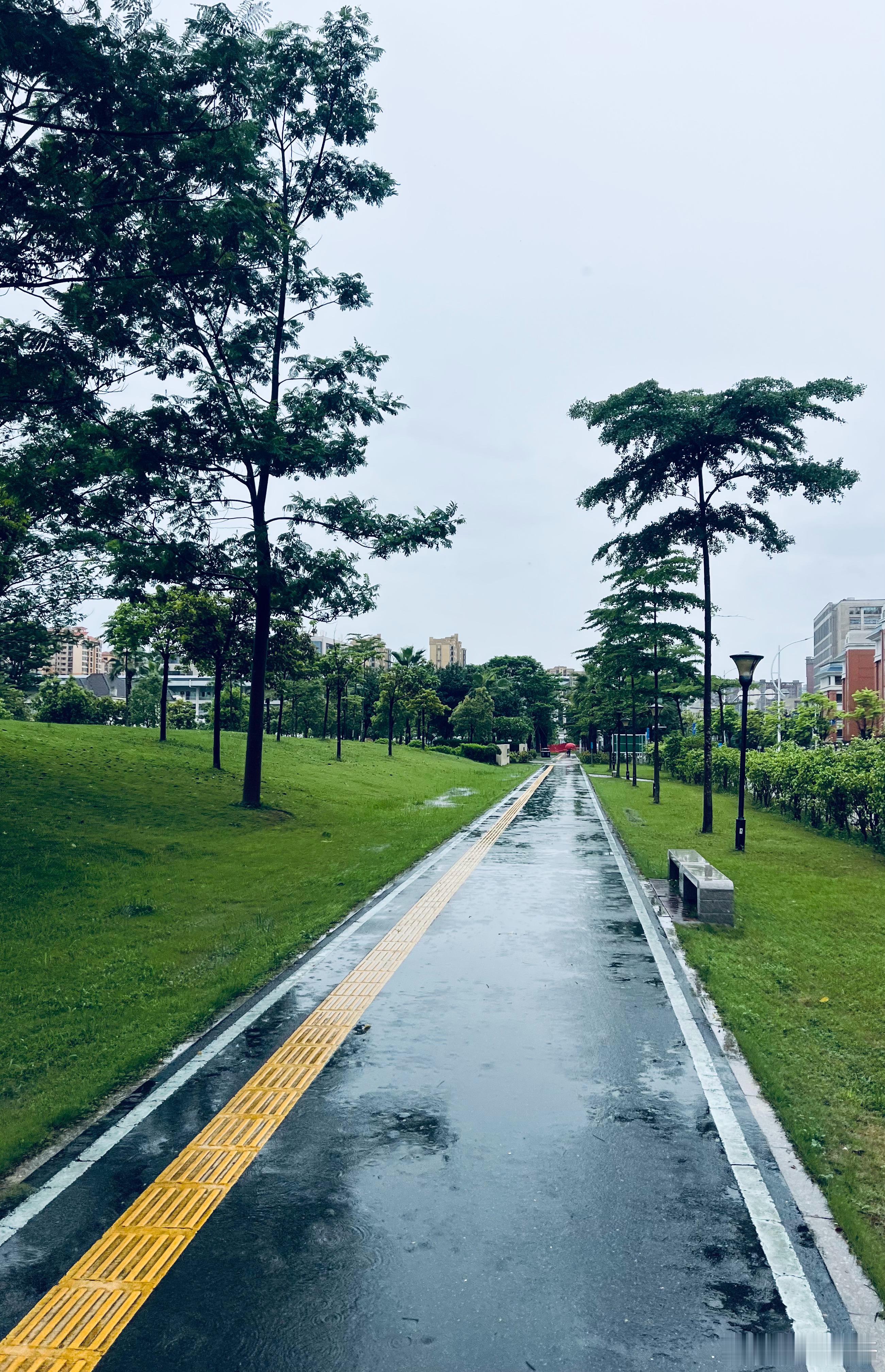 出来跑，舒服。 