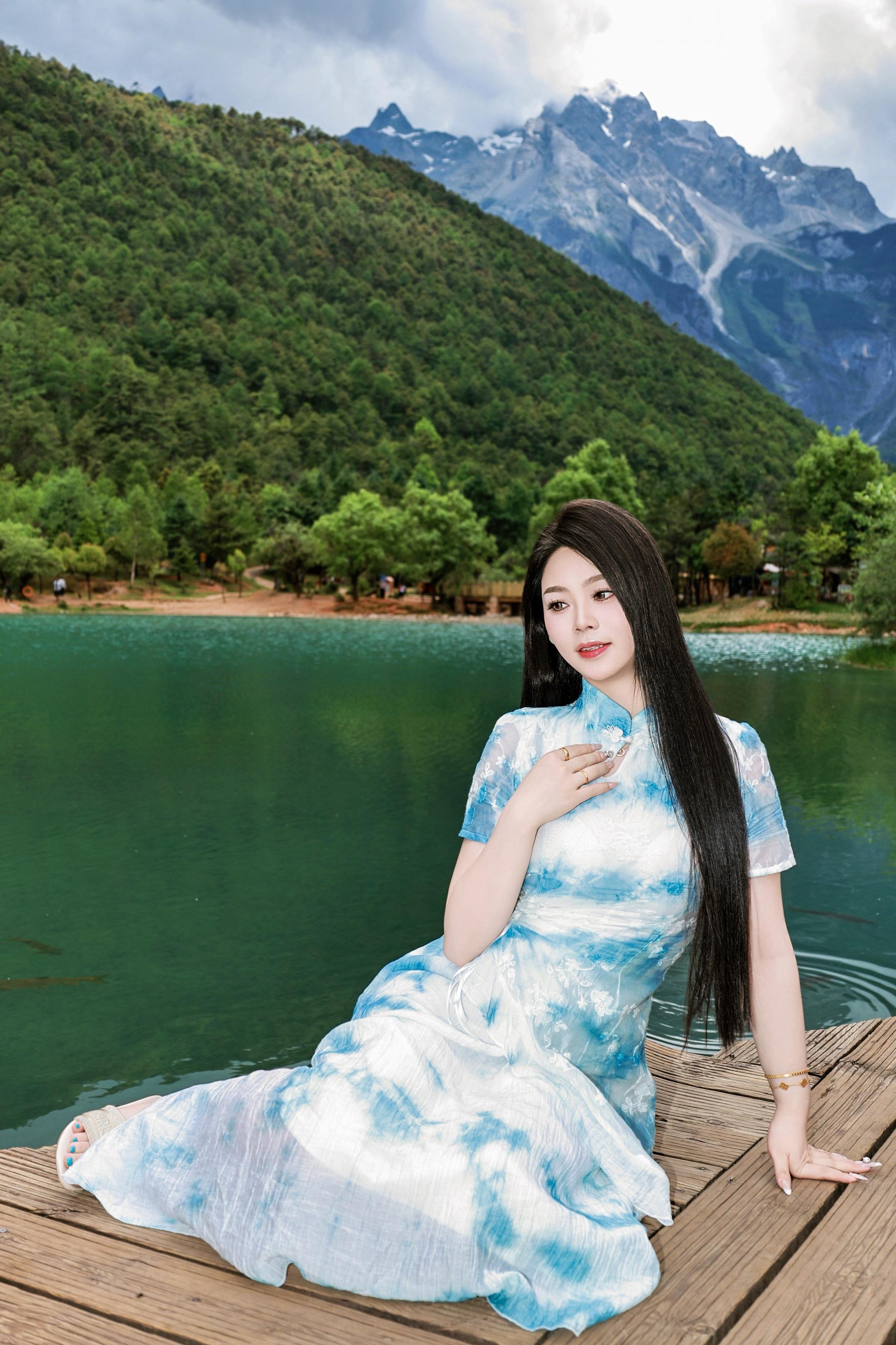 我爱山爱水爱自由，你呢，还是爱出轨吗？