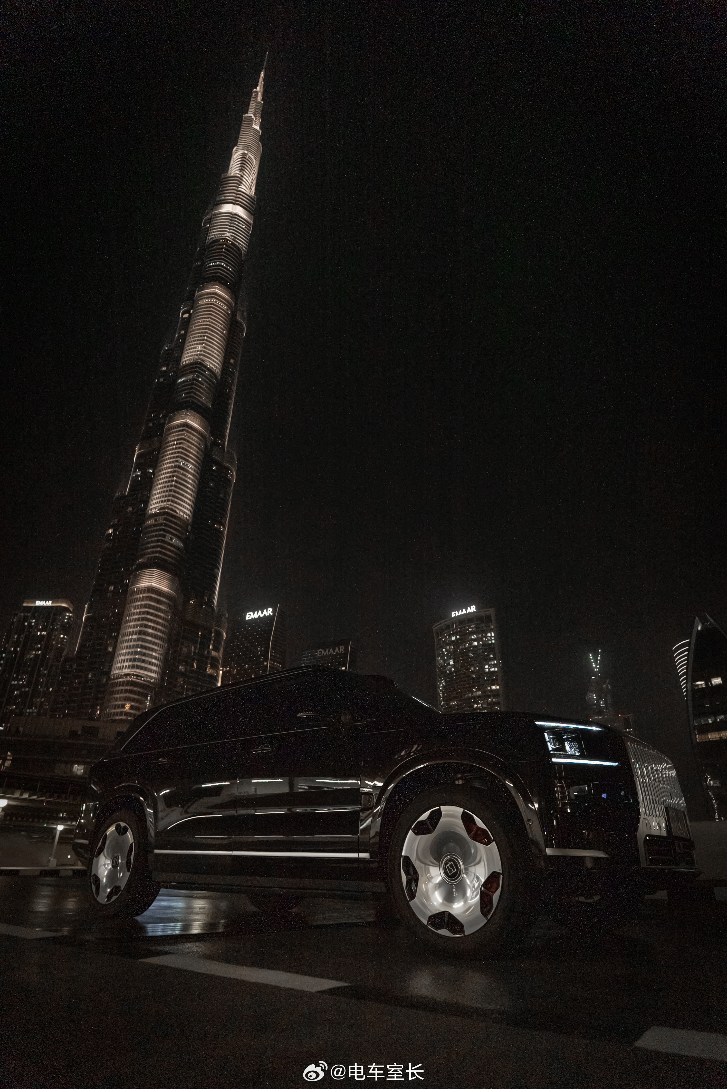 世界最高楼与导弹擦肩而过还好我及时按下了暂停键 