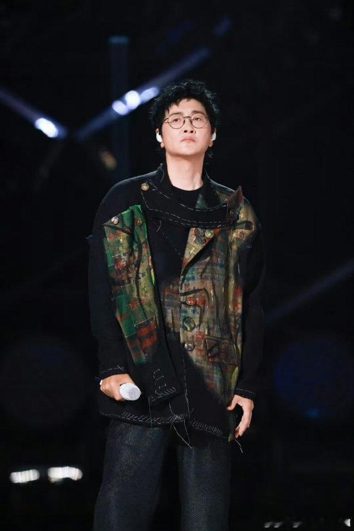 歌手直播万妮达pk孙楠歌手冲刺赛名局预定，孙楠主动选择万妮达，两种演唱体系激烈碰