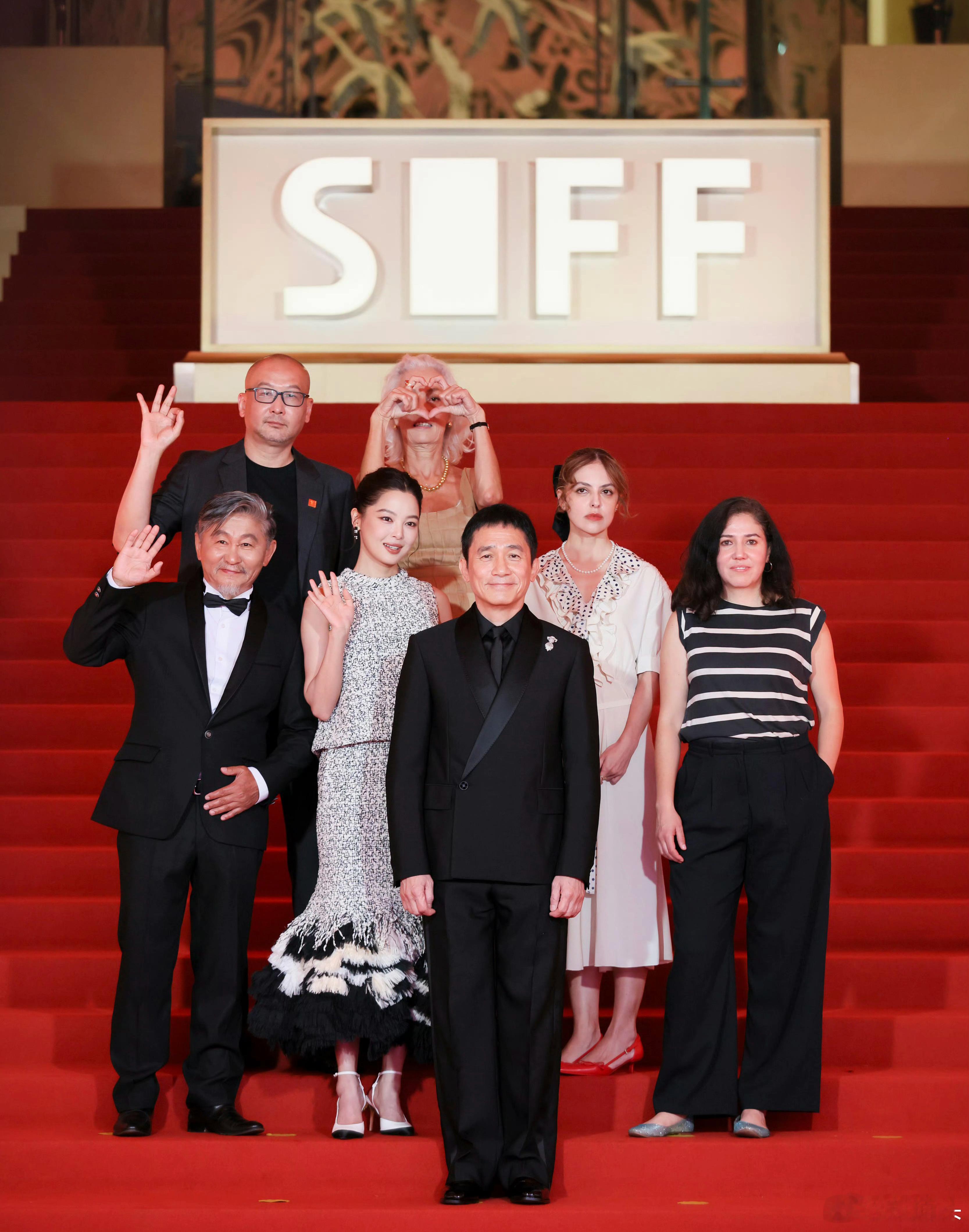 梁朝伟：SIFF四个字母，你们演哪个我不管，反正我演I字。 