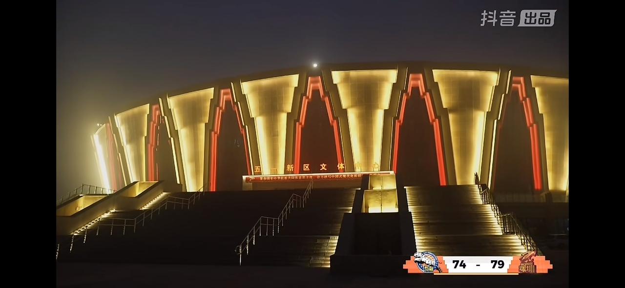 唉😮‍💨！第三节比赛打完，新疆飞虎男篮还是落后了！

        刚刚进