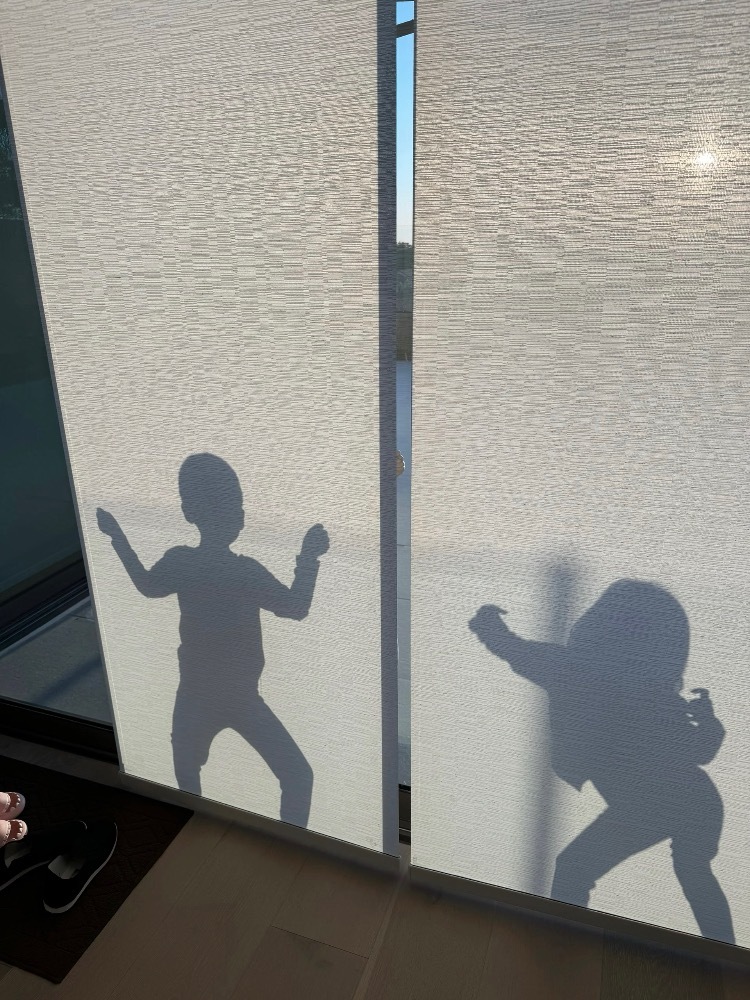 童年是永不褪色的万花筒☀️打打闹闹是日常，嘻嘻哈哈是标配 