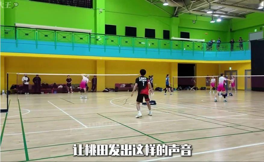 羽毛球专业选手男生女生的区别很大吗？看看安洗莹对决桃田！！！