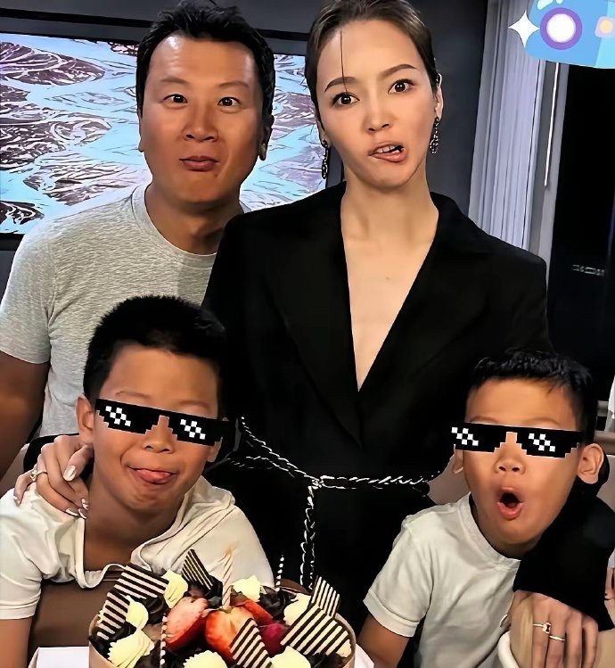 侯佩岑应该不会后悔离开周杰伦，她现在好像挺幸福的。