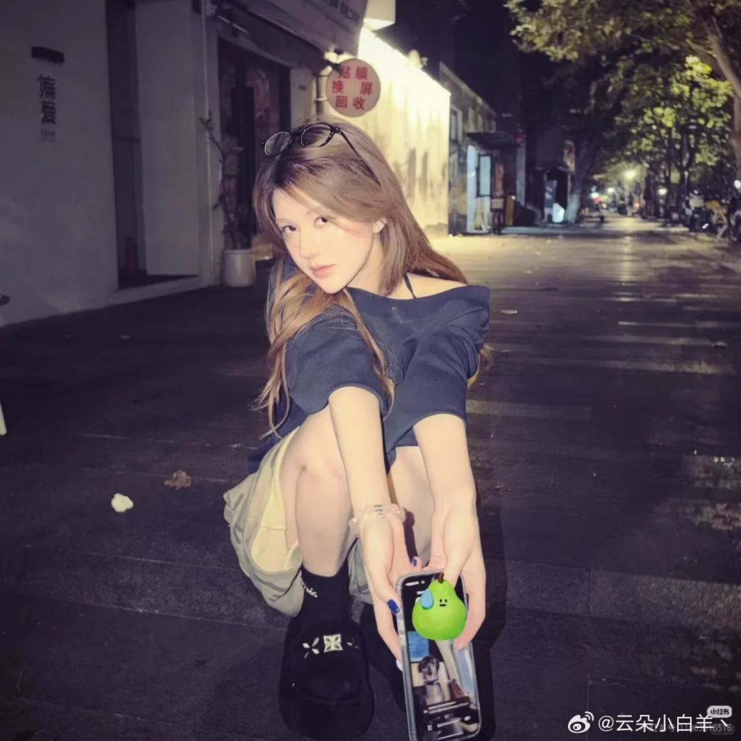 赵露思绝美照片来啦！快进来免费领取吧！赵露思