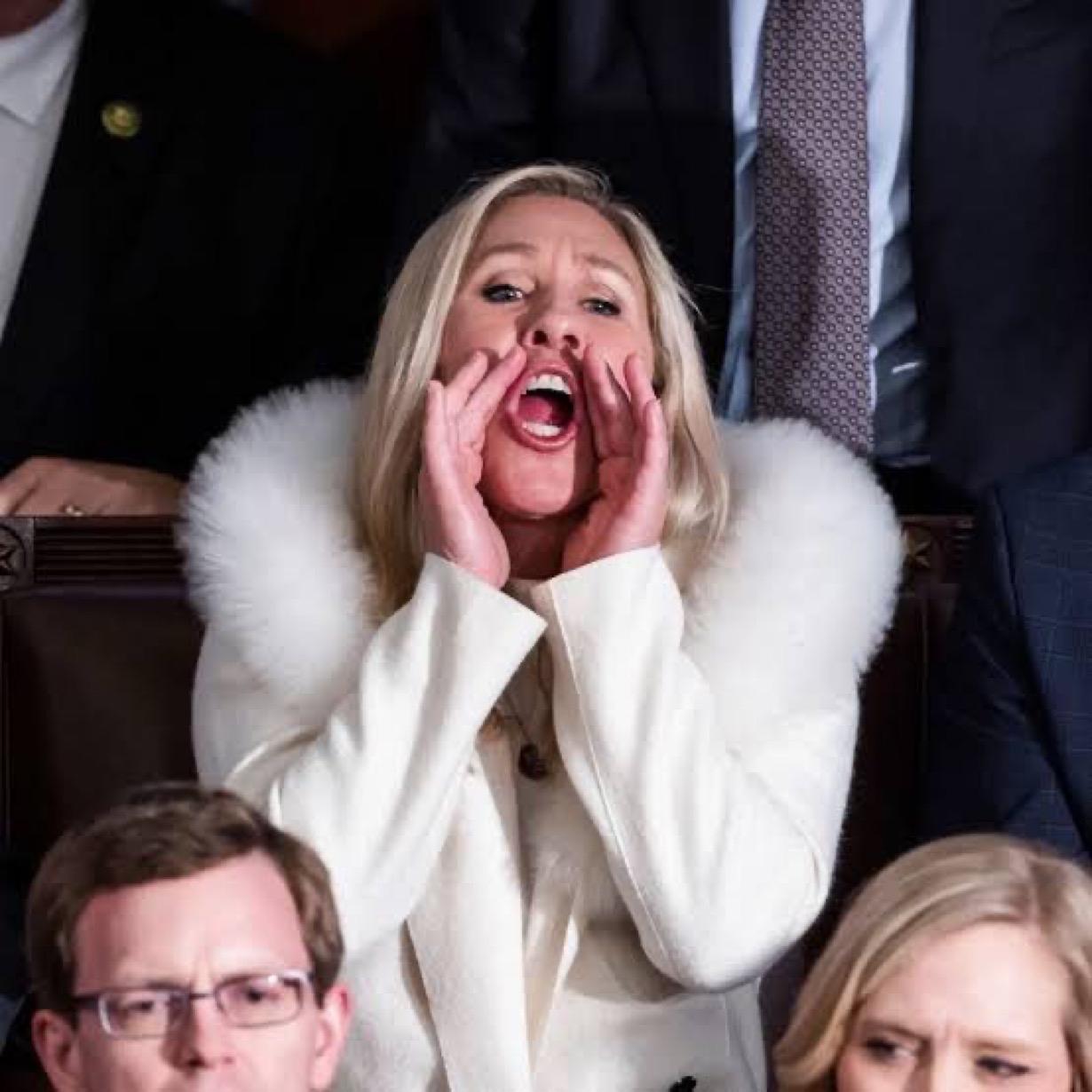 刚宣布明年辞去国会议员职位的玛乔丽·泰勒·格林已私下告知盟友，她正在考虑参加20