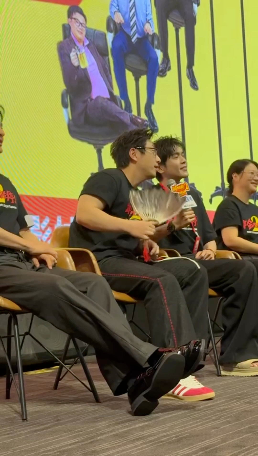 职场版甄嬛传你能活几集路演这段问答笑疯了，张若昀玩梗一本正经，白客分析头头是道，