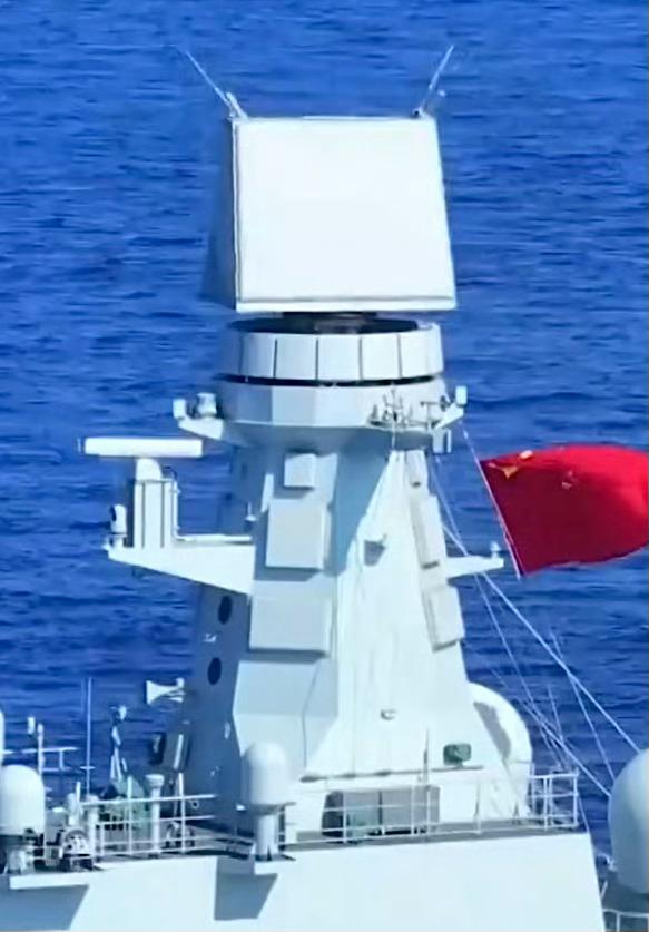 076和054B的双面盾还是有些区别的
