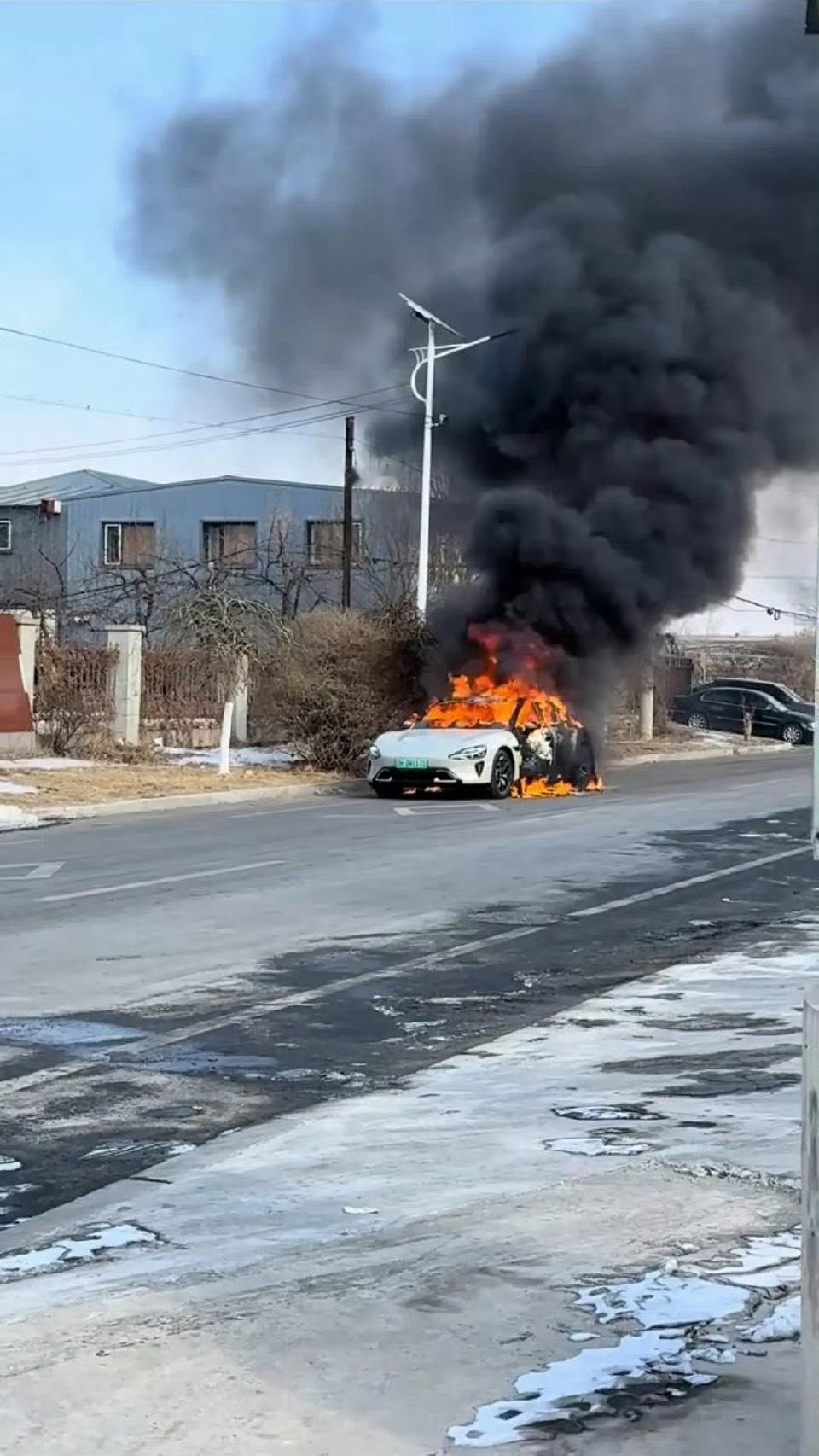辽宁营口这起车祸起火的事，现在真相已经清楚了，大家也不要瞎猜瞎担心了。先说个放心