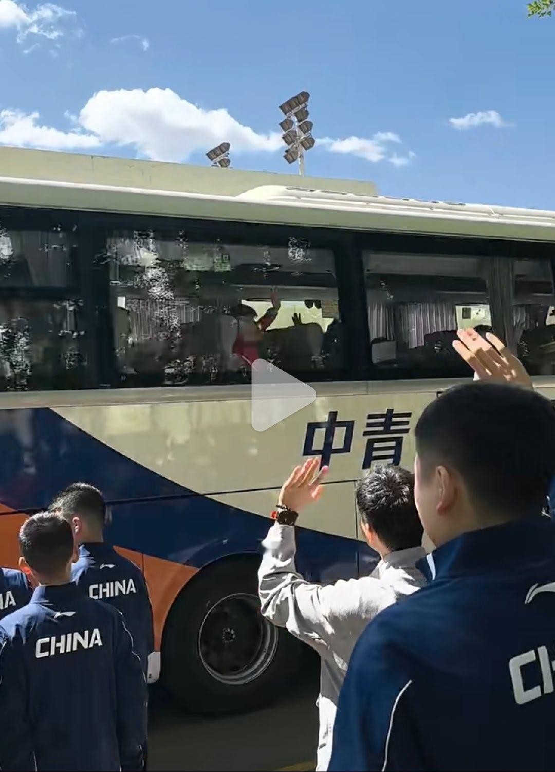 马龙假期赴伦敦助力国乒 马龙很少为自己求助玄学，最多就是赛场给自己来点心理暗示，