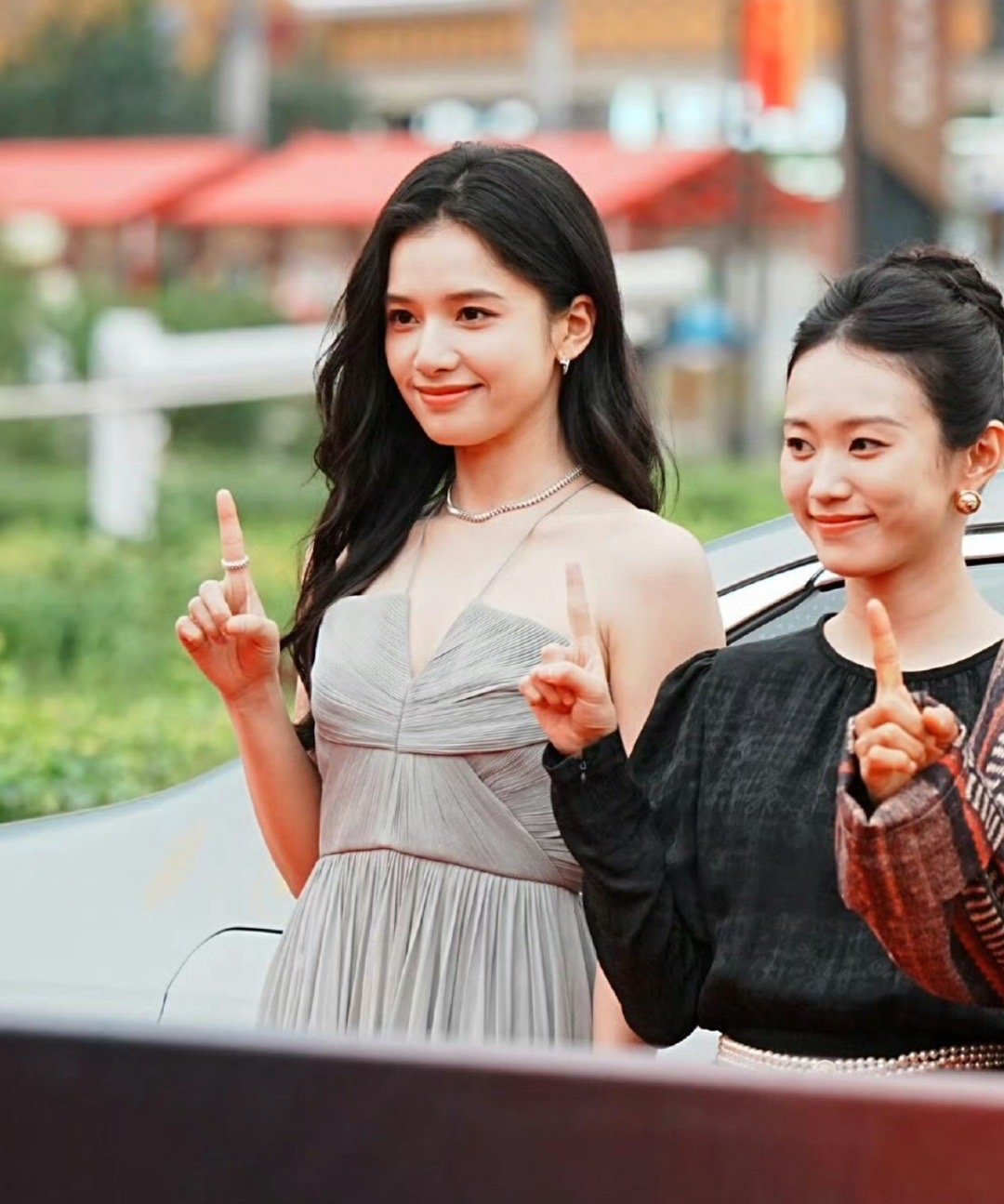 张婧仪青年电影展生图妥妥的富态美[送花花]状态水灵灵的好！ ​​​