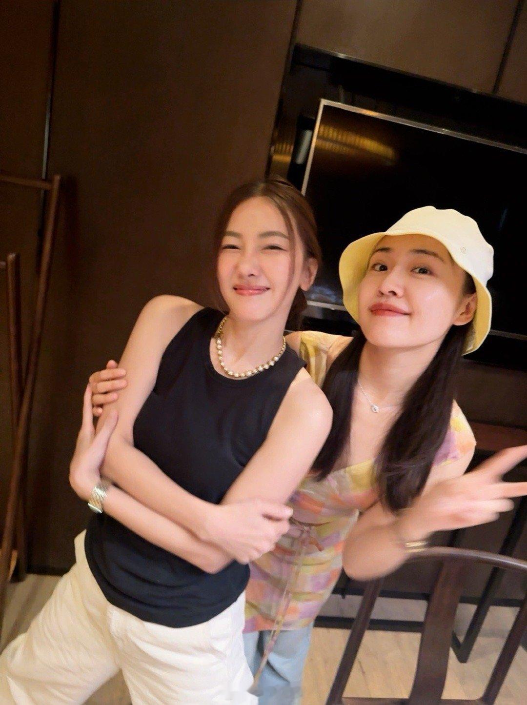 关于我在北京和大美女吃饭 ​​​