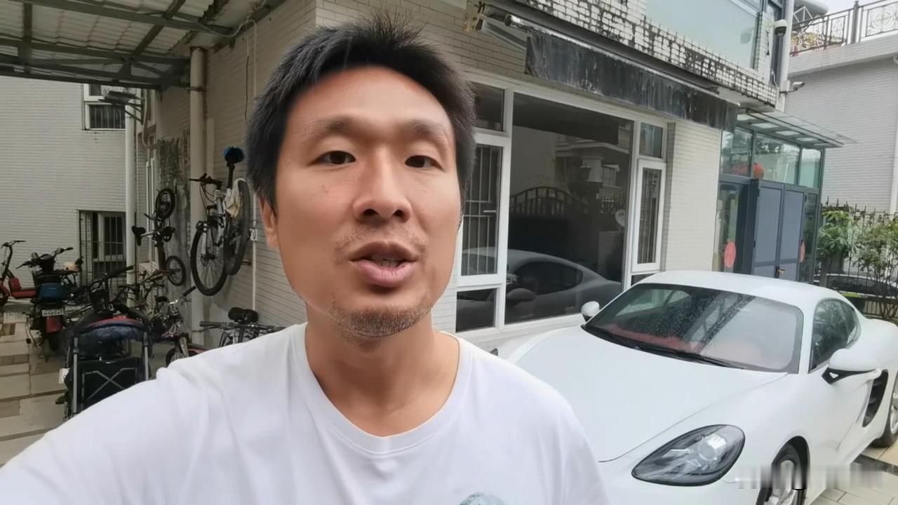 深圳汽车年审卷上天了[大笑]，去年龙岗88，今年坪地68[呲牙] 而且检测站前台