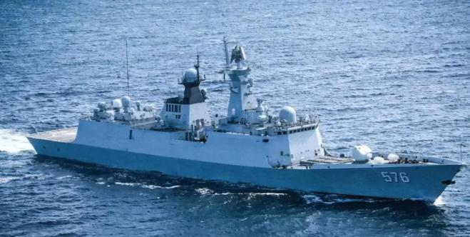 美军下了封锁死令，结果被4艘中资油轮直接无视，大摇大摆驶出霍尔木兹海峡！
 
很