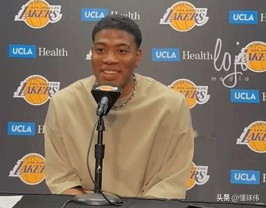 为了钱而努力！八村塁谈湖人在NBA杯取得2胜0负的战绩：

“很简单，我们想要赢