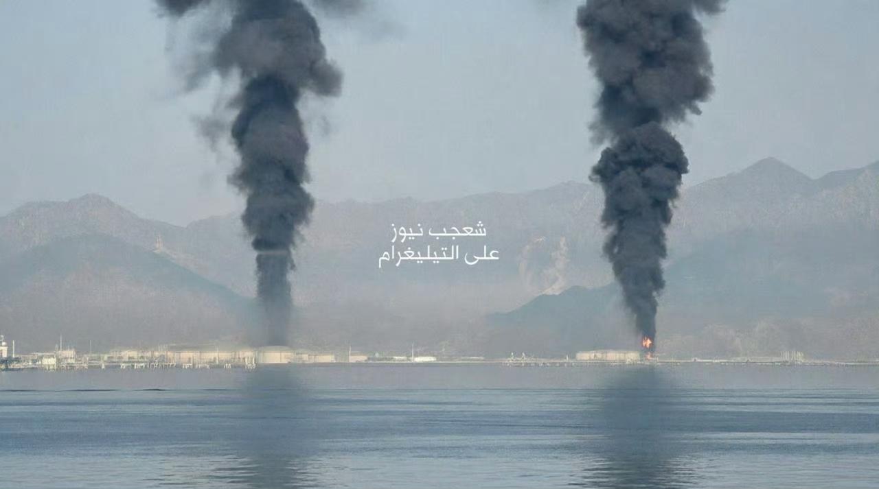 被推到冲突前沿：阿 联酋为何成海湾遭袭“最惨”国家？
 
在鱿撒与波斯对抗升级的