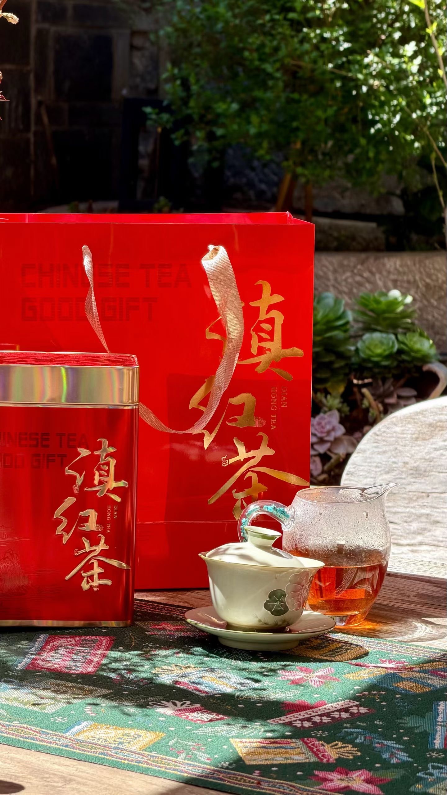我在丽江的生活很简单，就跟我人一样，每天没想那么多杂七杂八的，就是真诚待客，手机