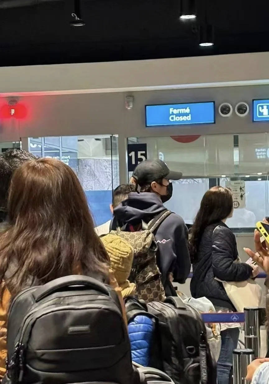 鹿晗 鹿晗巴黎到达 玩得开心