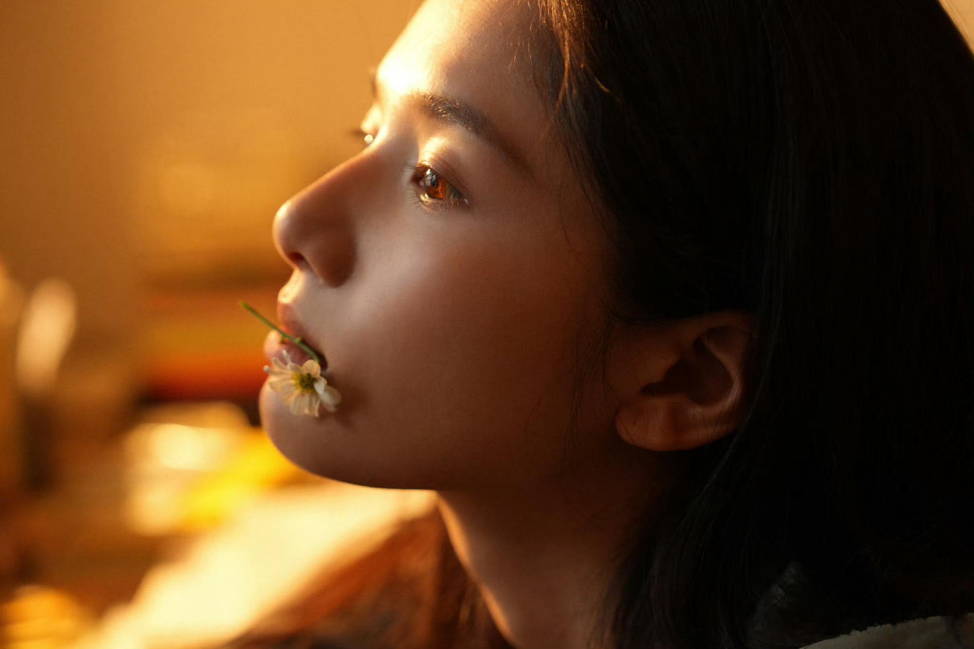 张婧仪的钓系演技好迷人张婧仪的大情绪戏是拿手好戏张婧仪饰演的苗靖前期还是比较青涩