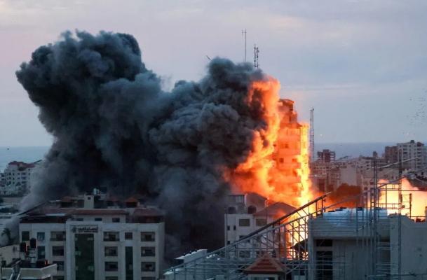 损失惨重！一架战机坠毁，飞行员被俘！
正当美国和以色列对伊朗发起袭击之际，巴基斯