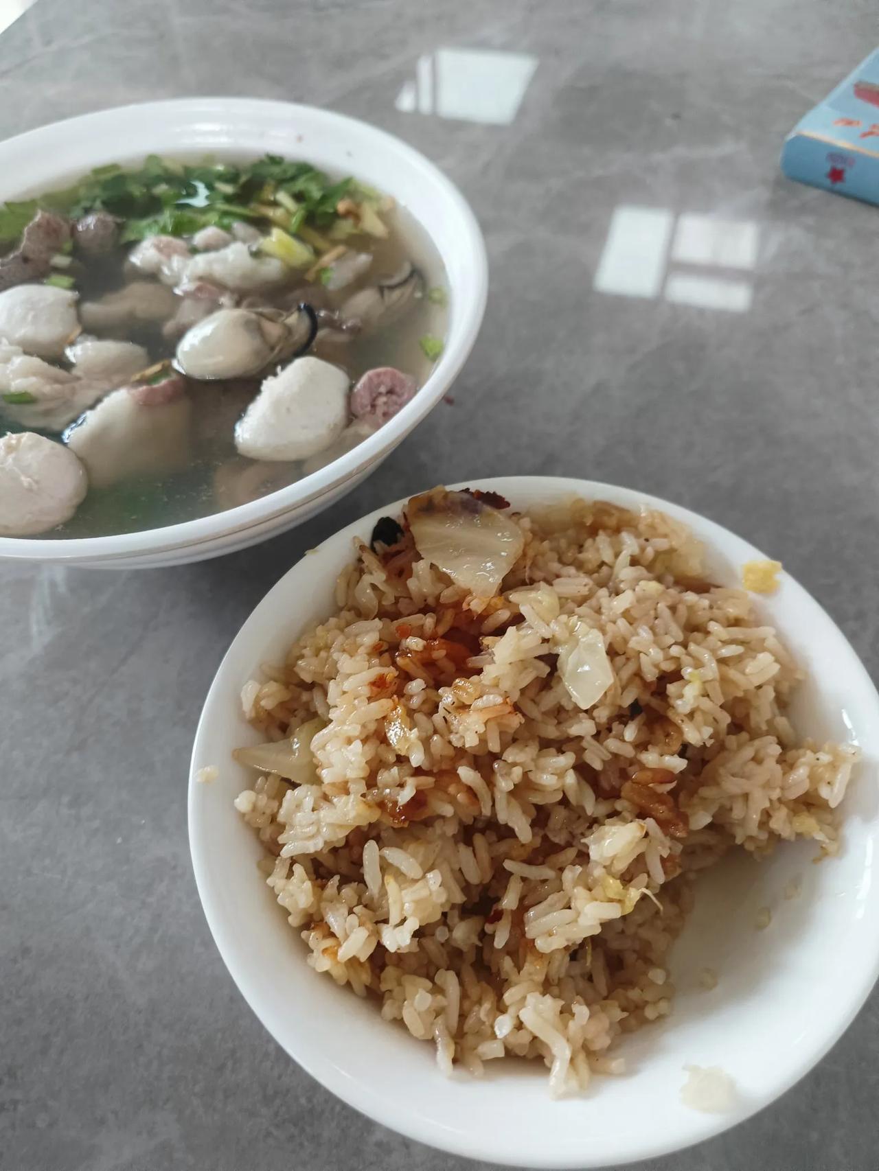 第一次来福建漳州，看到路边一家招牌上写着生烫两个字，光看这两个字还真不知道这里面