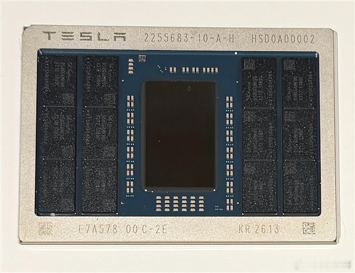特斯拉AI 5芯片今天官宣流片成功了，特斯拉又要赢麻了？AI5流片成功，不是一块