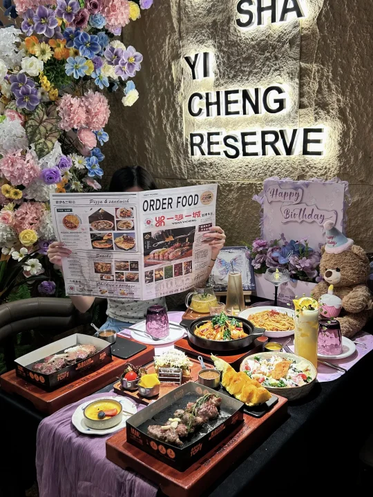 东莞松山湖的！！这家餐厅好适合过生日