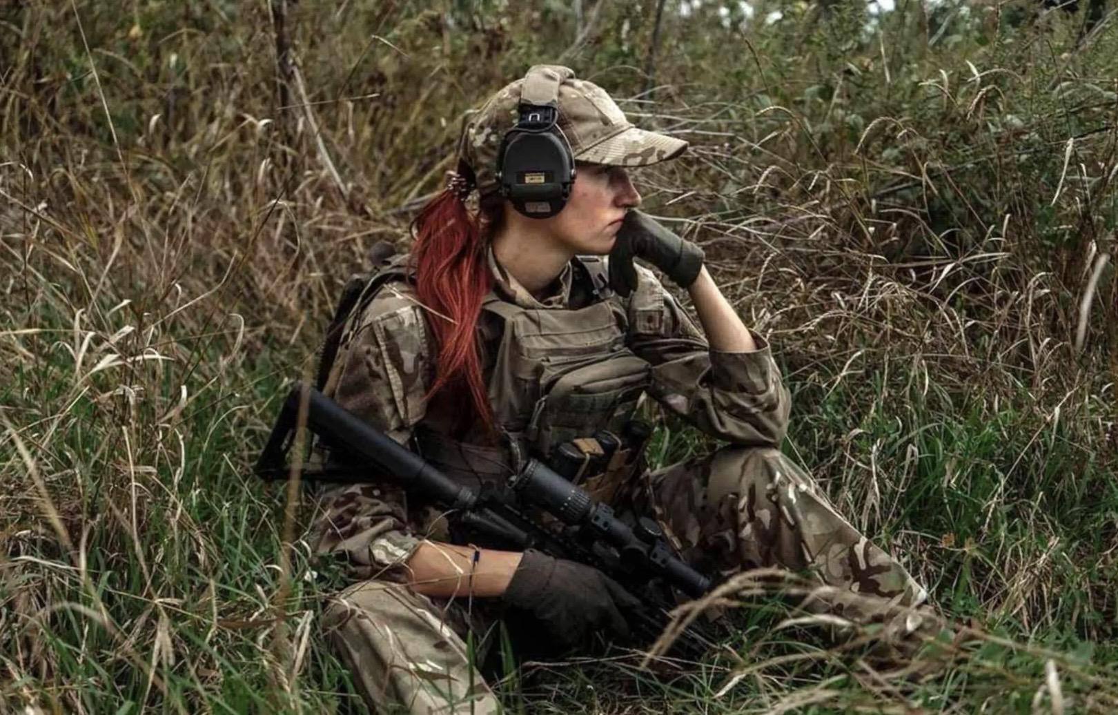 君问归期未有期。战争与少女