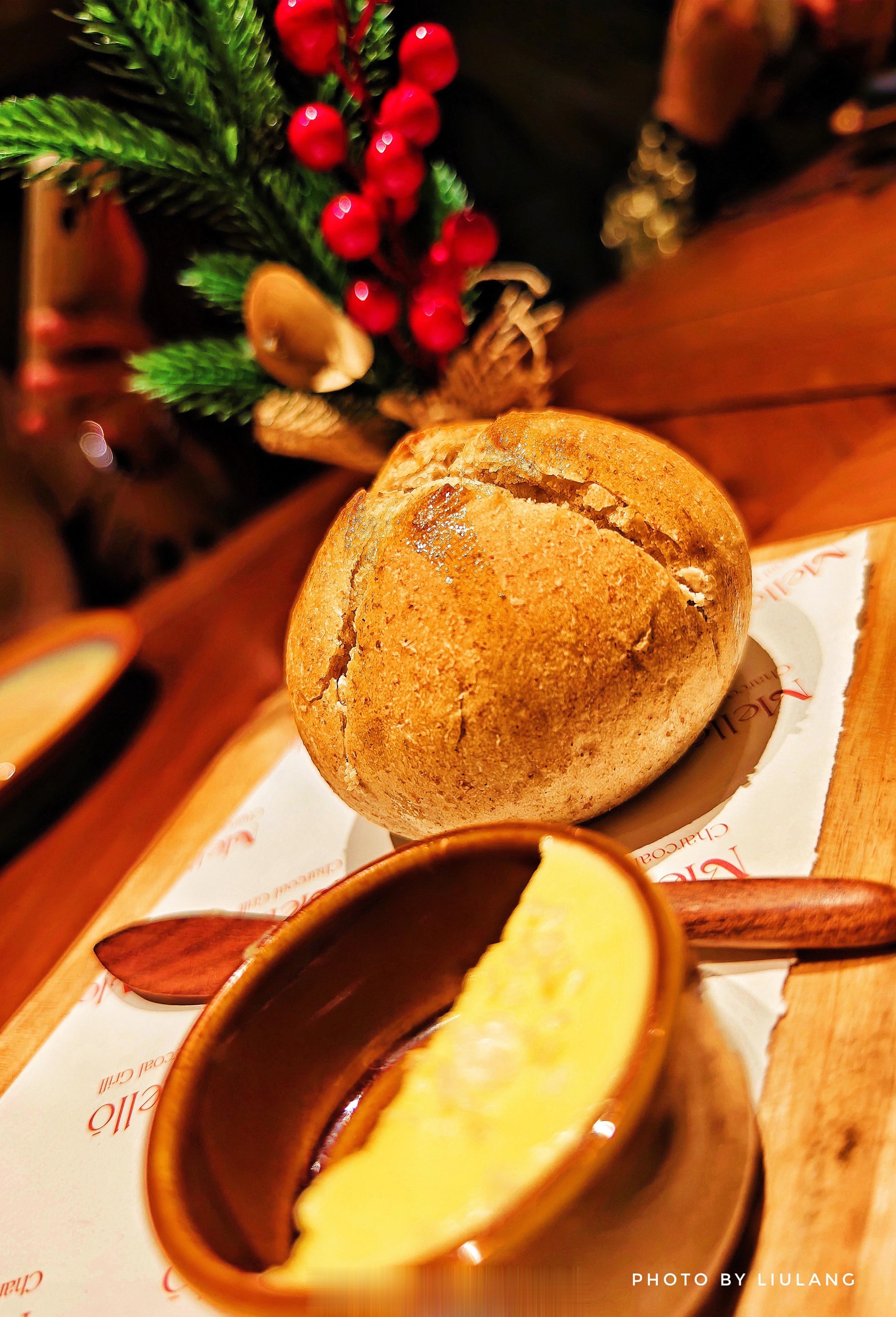 #记录旅行##酒店打卡# 酒店旅行一份必须允许的深夜发吃一口勾起南美旅行生活记忆