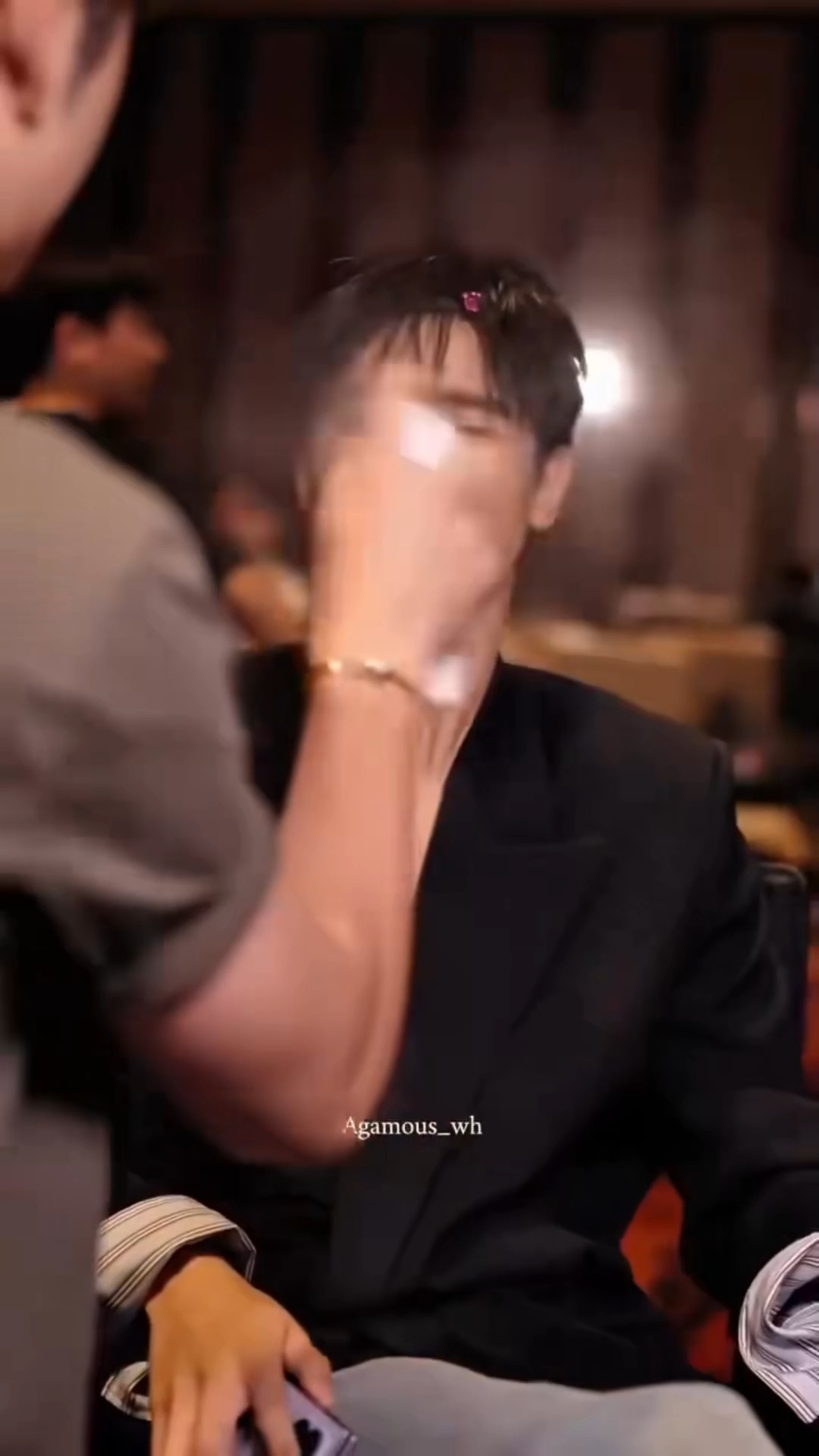 这个喷喷雾力度手法差:/真的好好笑 ​​​