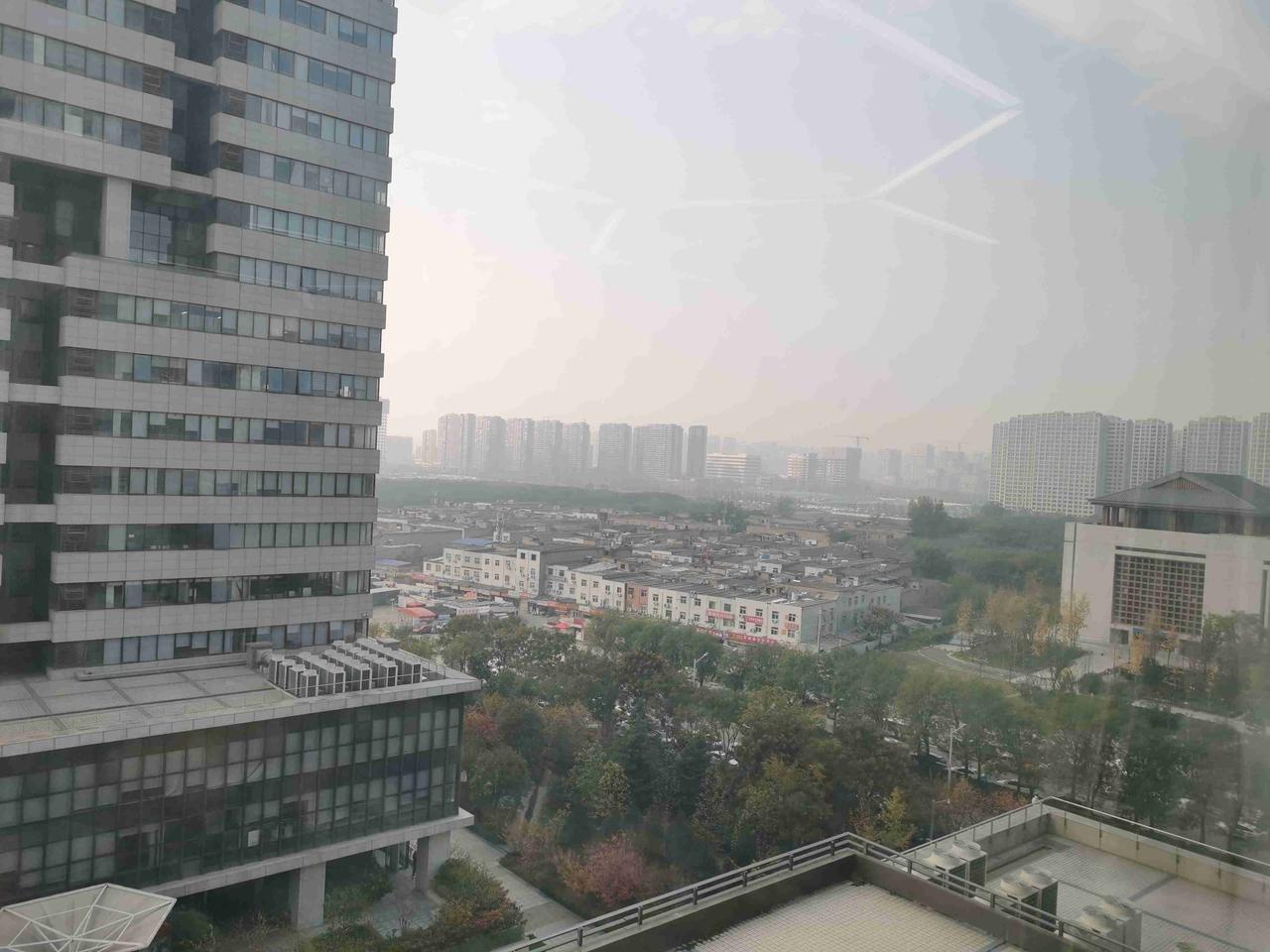 我的今日状态：😁轻松愉快
我这里的天气：☀️晴天