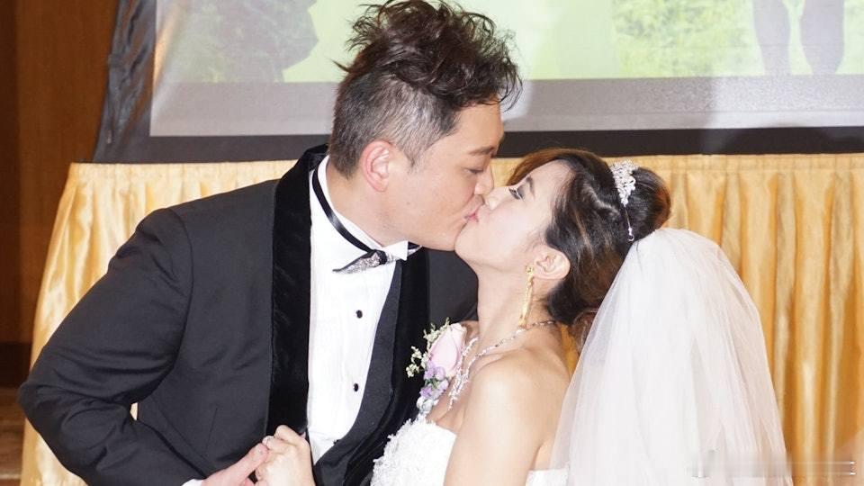 藝人施明的喪禮今日（22日）於大圍寶福紀念館設靈，而其家庭糾紛隨之浮出水面。喪禮