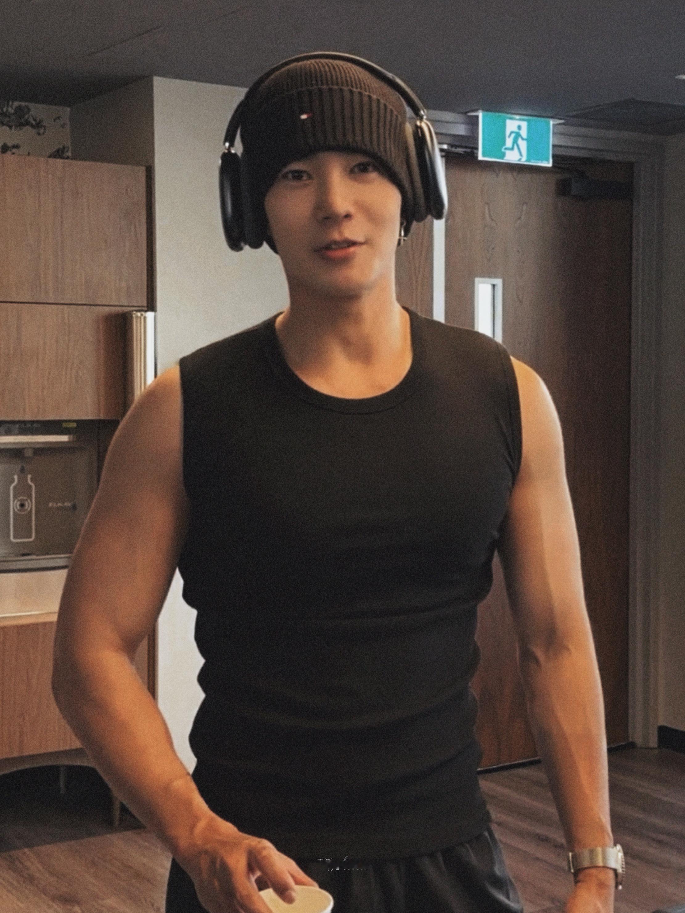 best husband就是喜欢事事报备于适 ​​​