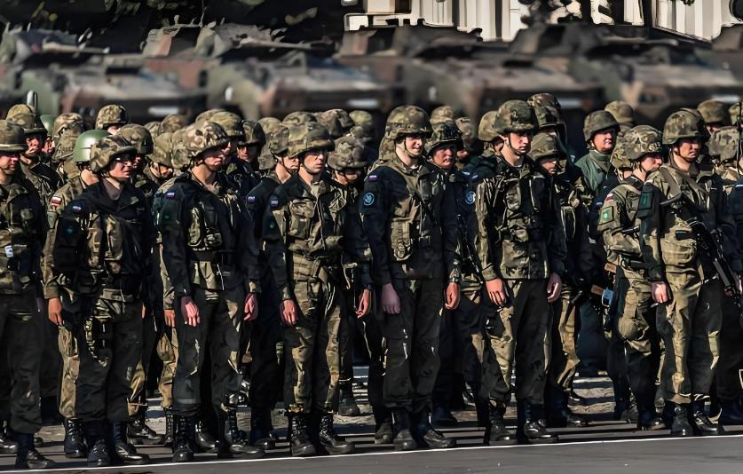 美国不出说，北约根本不是俄罗斯的对手，所以北约现在才让乌克兰顶到最前面，不断地消