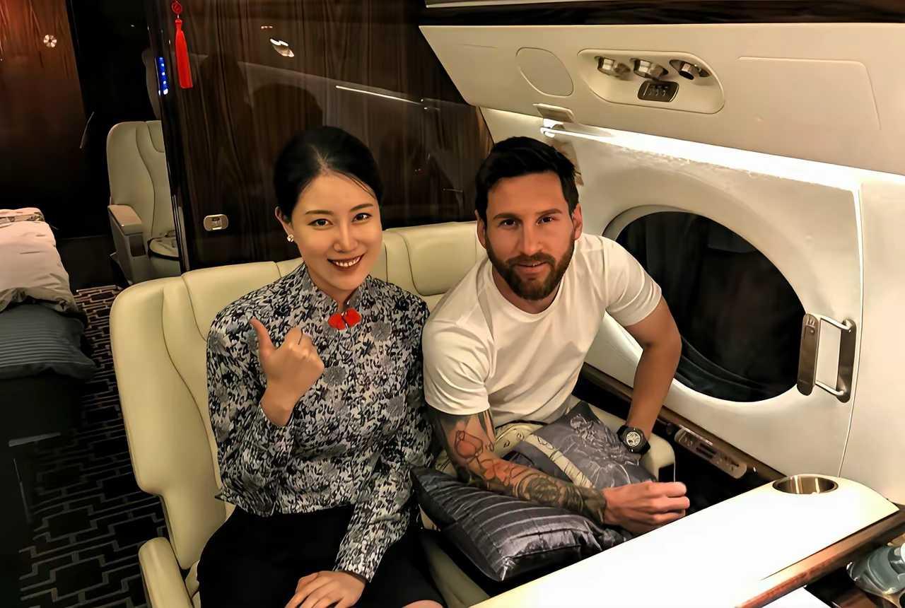 空姐很幸运。