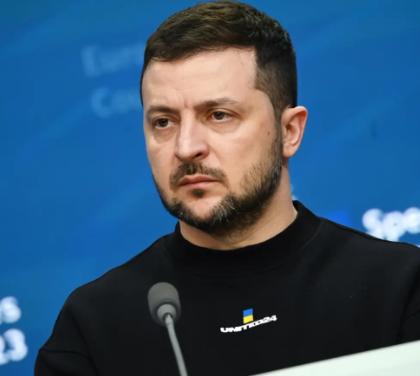 泽连斯基向全世界表明了自己的态度，乌克兰可以向俄罗斯投降，甚至乌克兰也可以不加入
