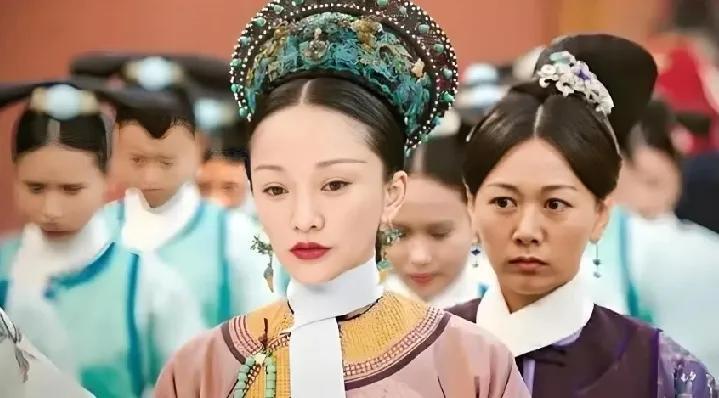 再看《如懿传》里如懿这牌打得，说是“天胡开局变地狱收场”都不为过——手握五个孩子