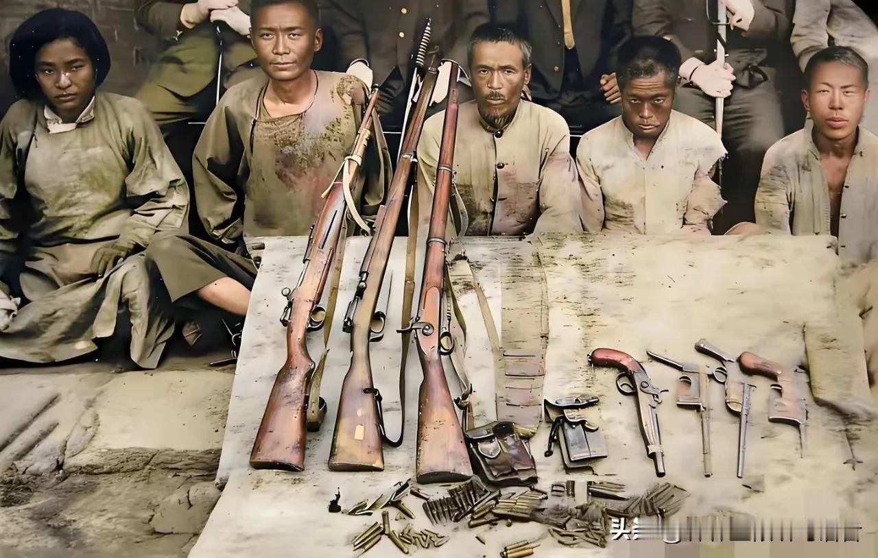 1938年，五位东北抗日义勇军被日军抓获，拍照片后被残杀害。其中一名是女英雄。