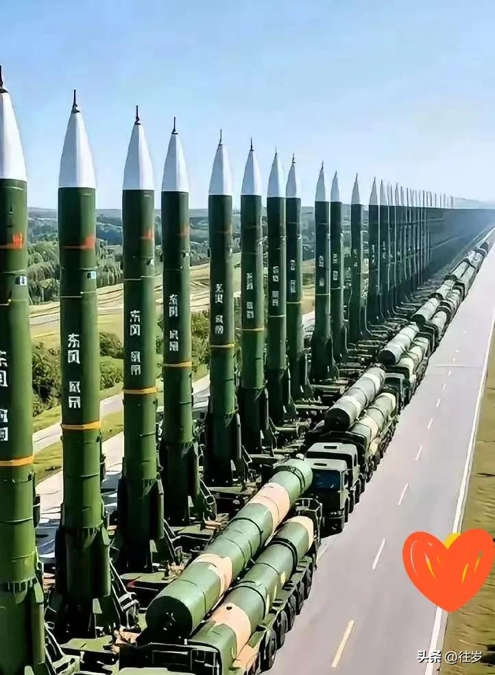 导弹“全时”竖立就等一声令下！
中俄伊刚刚“战略对表”以后，2月4号，央视军事放