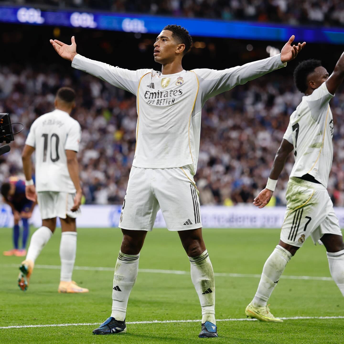 赛后IG更新光说没用。阿拉马德里到永远！！！🤍Talk is cheap. H