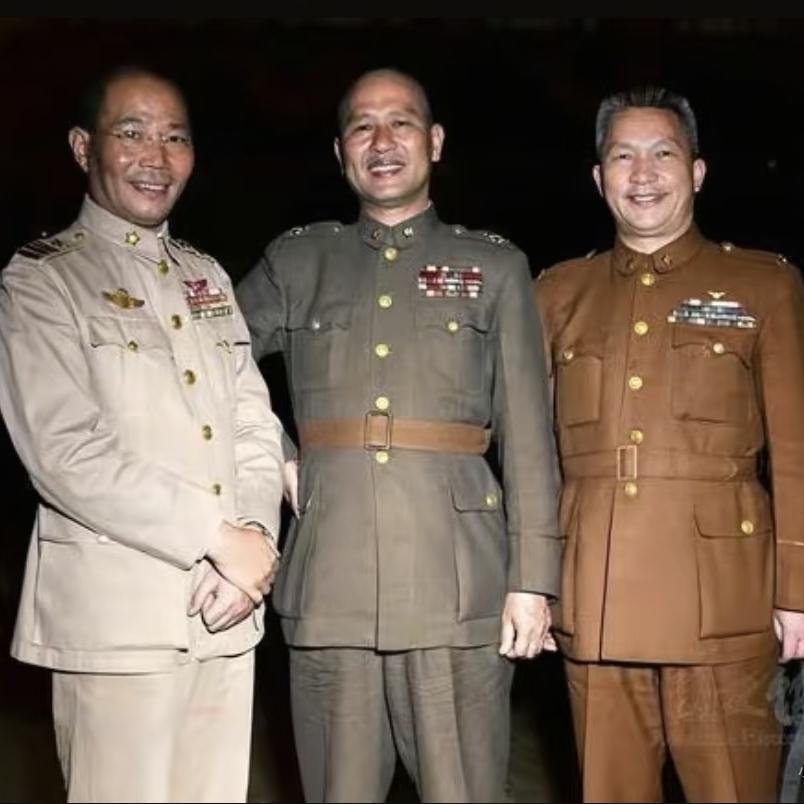 周至柔、白崇禧、黄镇球，一张罕见的留影，白崇禧绰号“小诸葛”属桂系核心，周至柔则