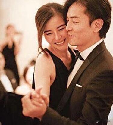 好一出罗生门，郑伊健、蒙嘉慧两公婆的说辞各执一词，定居日本的真相越发扑朔迷离。