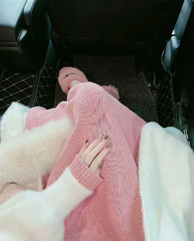 终是财米油盐断了我们所有的锐气 人情世故染了我们所有的风霜 . ​​​